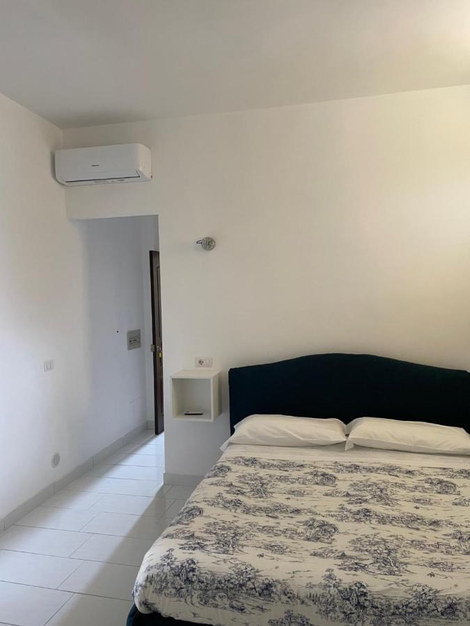 Crocelle Room Равело Екстериор снимка